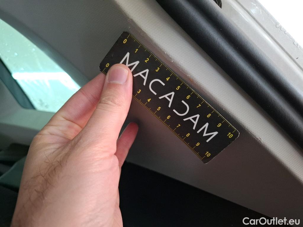  Volkswagen  Tiguan VOLKSWAGEN  / 2016 / 5P / SUV 1.5 TSI 150 EVO DSG7 Carat #21