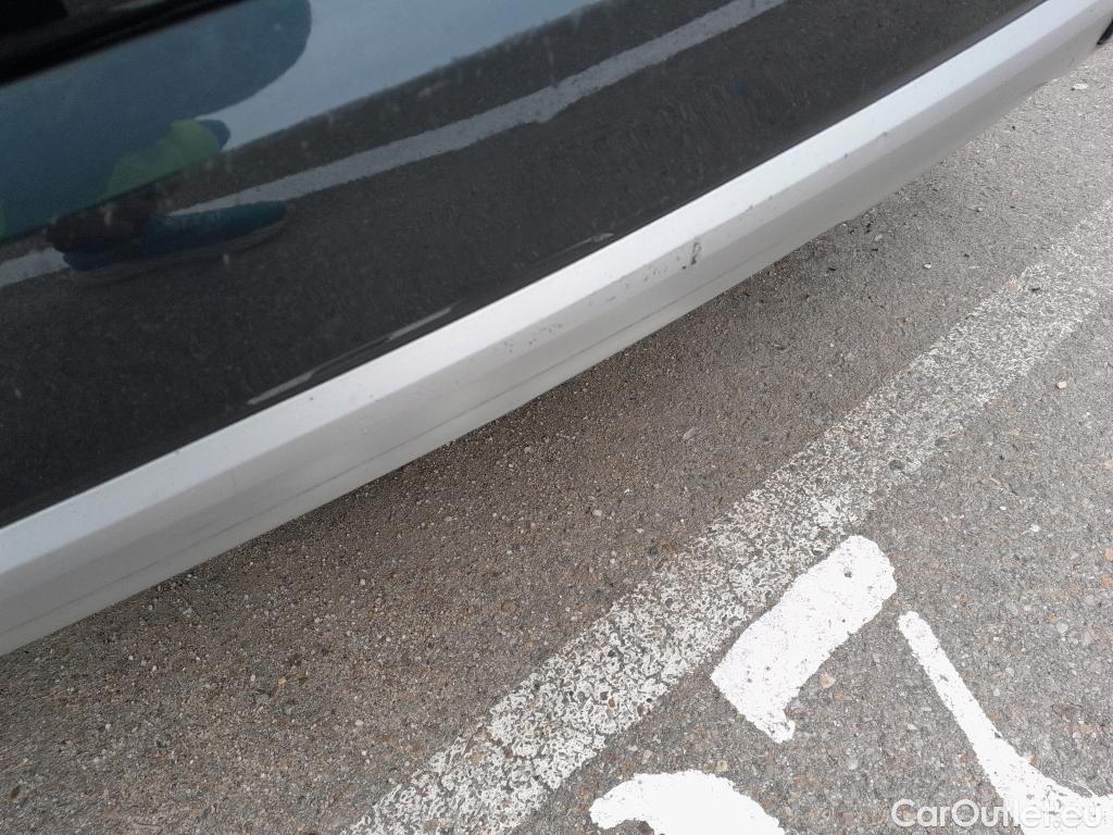  Audi  Q3 AUDI  / 2018 / 5P / todoterreno Advanced 35 TDI 110kW (150CV) #21