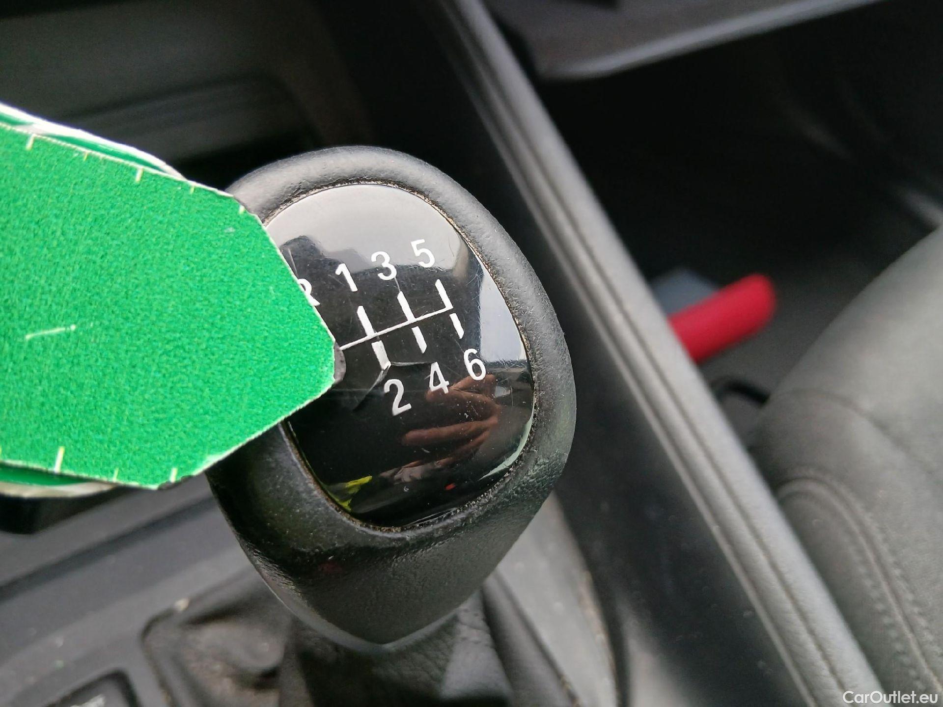  Bmw  X1 BMW  / 2019 / 5P / todoterreno sDrive16d Business #4