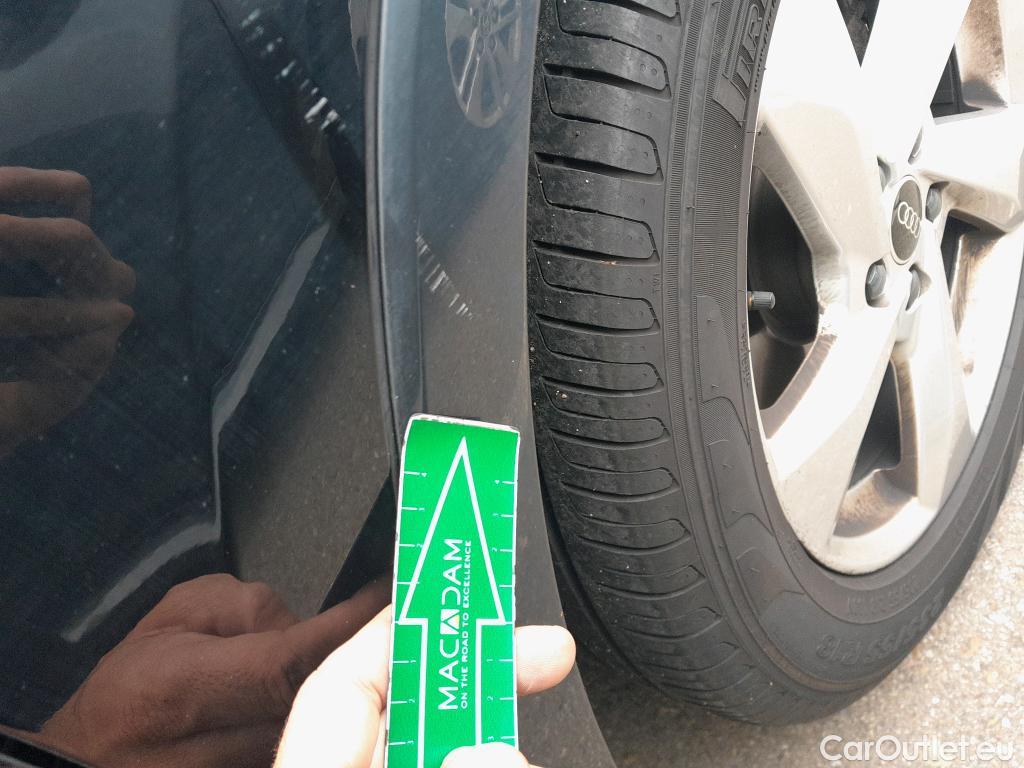  Audi  Q3 AUDI  / 2018 / 5P / todoterreno Advanced 35 TDI 110kW (150CV) #28