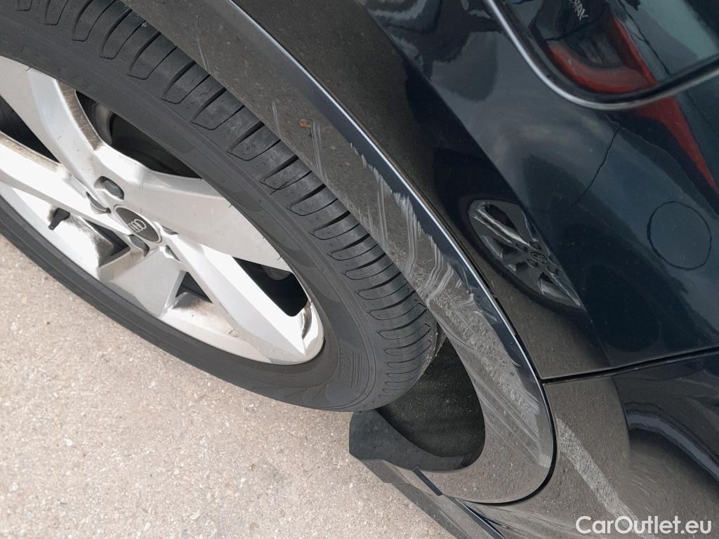  Audi  Q3 AUDI  / 2018 / 5P / todoterreno Advanced 35 TDI 110kW (150CV) #23