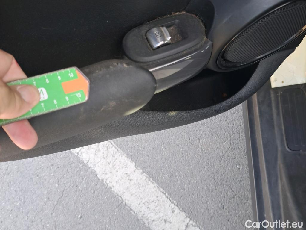  Mini  Cooper MINI MINI / 2014 / 5P / berlina con portón ONE 5 PUERTAS (CX) #17