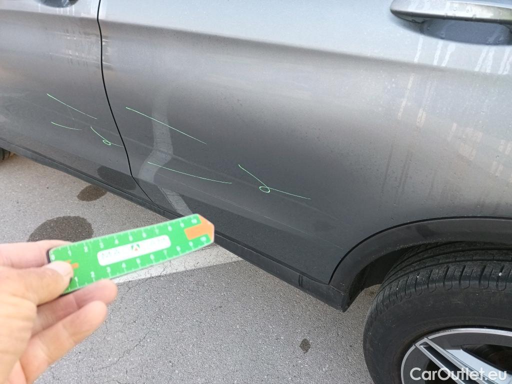  Mercedes  G-Klasee MERCEDES-BENZ Clase GLC / 2019 / 5P / todoterreno GLC 300 de 4MATIC #28