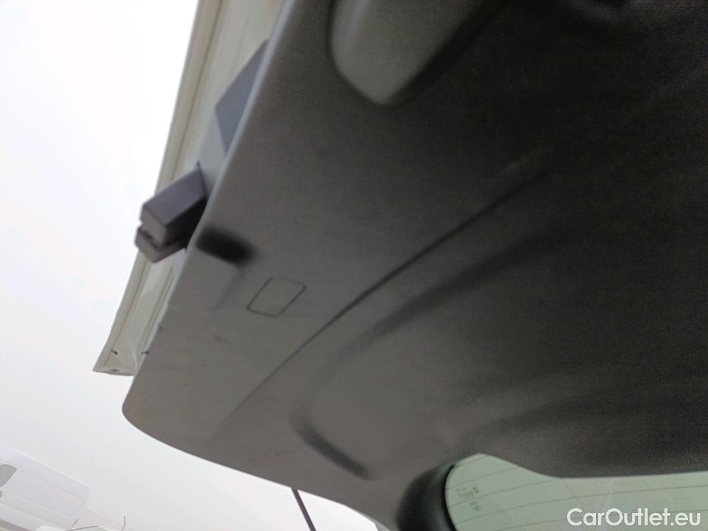  Ford  Kuga FORD  / 2016 / 5P / todoterreno 1.5 EcoBoost 88kW 4x2 Trend+ (CX) #31