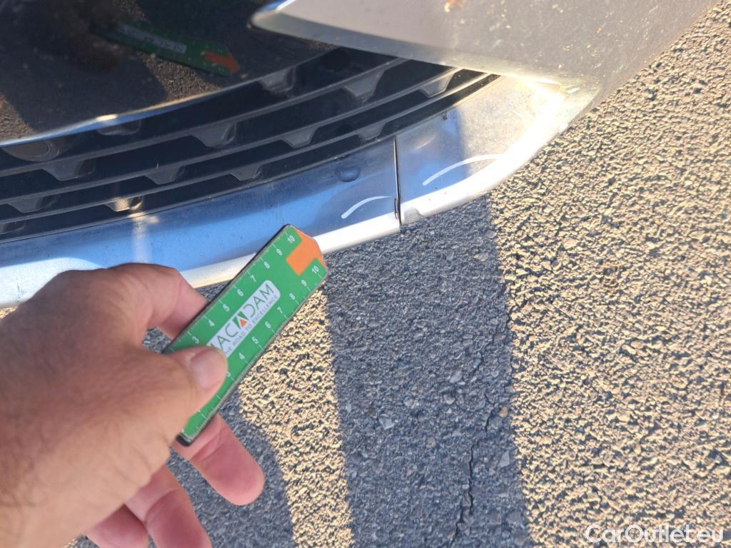  Hyundai  Santa Fe HYUNDAI  / 2021 / 5P / todoterreno 1.6 TGDi PHEV Tecno Auto 4x4 #26