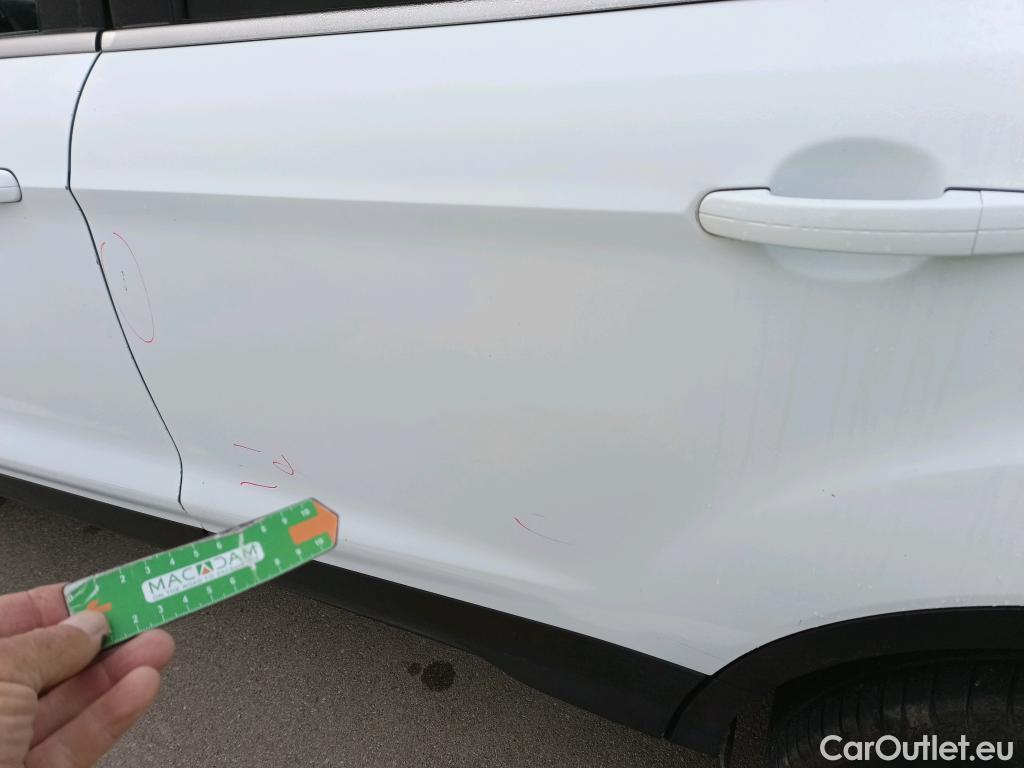  Ford  Kuga FORD  / 2016 / 5P / todoterreno 1.5 EcoBoost 88kW 4x2 Trend+ (CX) #17