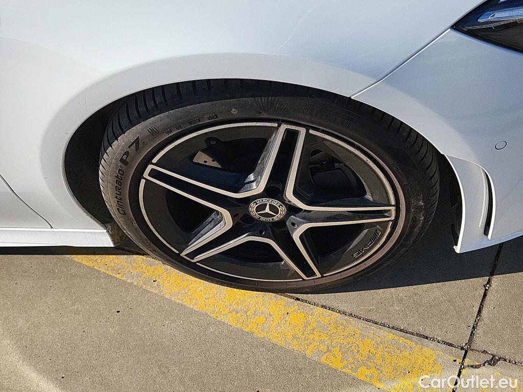  Mercedes  CLA-Klasse MERCEDES-BENZ CLA / 2019 / 4P / coupé CLA 200 D DCT #5