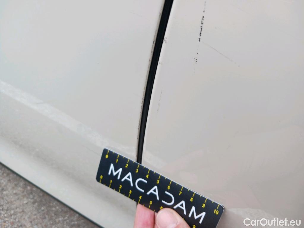  Mini  Cooper MINI MINI 5p 4G berlina con portón ONE D 5 PUERTAS #18