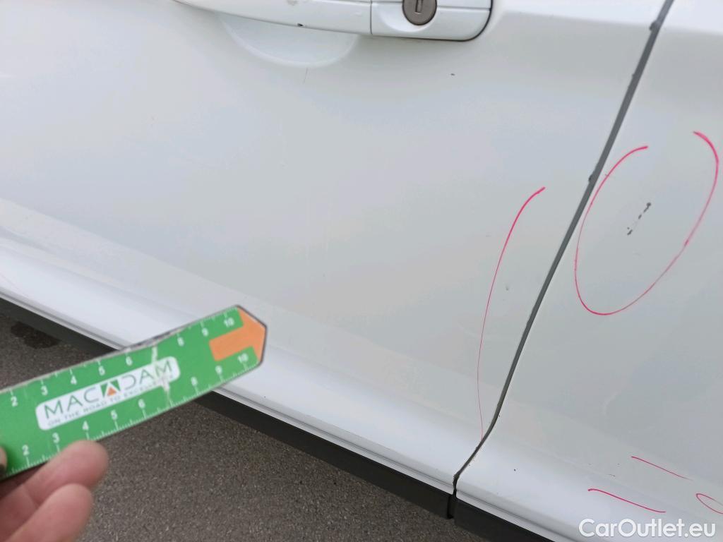  Ford  Kuga FORD  / 2016 / 5P / todoterreno 1.5 EcoBoost 88kW 4x2 Trend+ (CX) #10