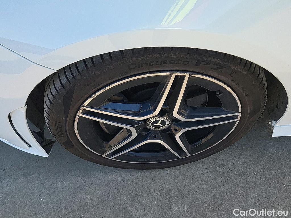  Mercedes  CLA-Klasse MERCEDES-BENZ CLA / 2019 / 4P / coupé CLA 200 D DCT #1