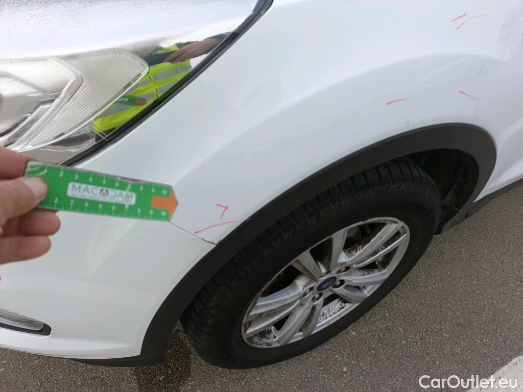  Ford  Kuga FORD  / 2016 / 5P / todoterreno 1.5 EcoBoost 88kW 4x2 Trend+ (CX) #25