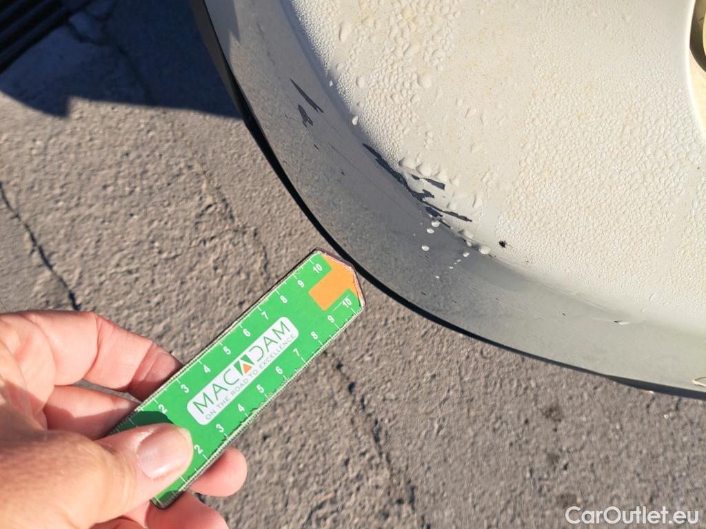  Mini  Cooper MINI MINI / 2014 / 5P / berlina con portón ONE 5 PUERTAS (CX) #25