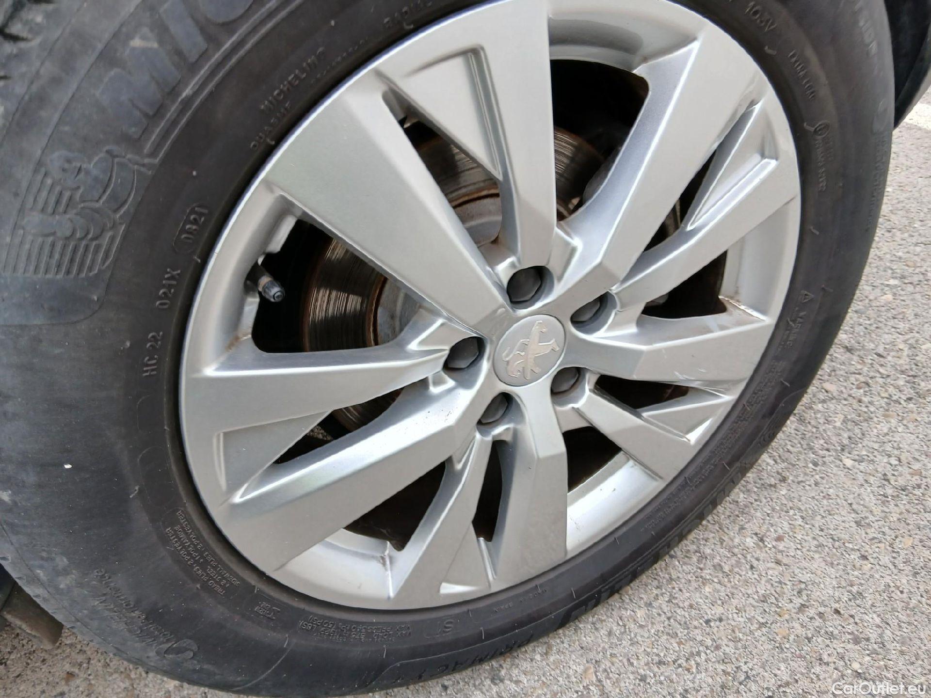  Peugeot  3008 PEUGEOT  / 2020 / 5P / todoterreno 1.5 BlueHDi 96kW (130CV) S&S Active Pack #12