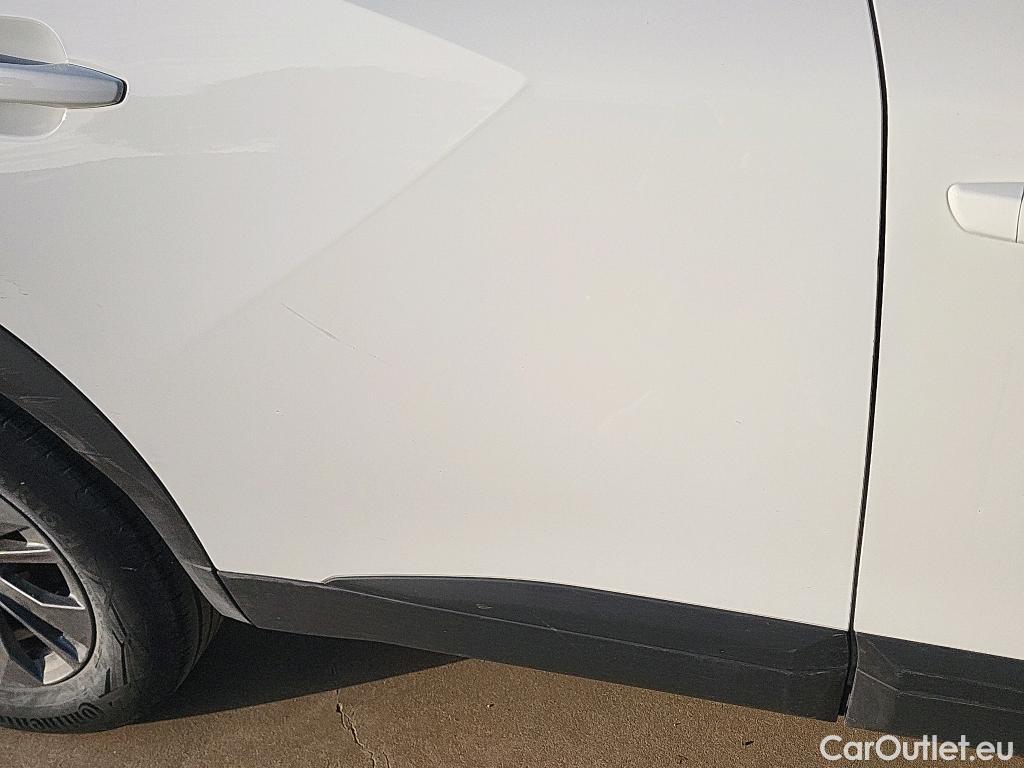  Peugeot  2008 PEUGEOT  / 2019 / 5P / todoterreno Active Pack BlueHDI 81kW (110CV) #30