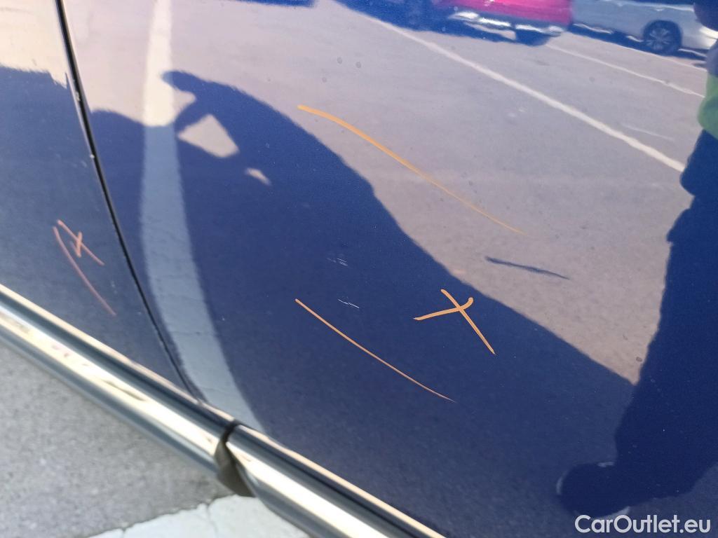  Peugeot  3008 PEUGEOT  Hybrid / 2016 / 5P / todoterreno 225 e-EAT8 Allure #18