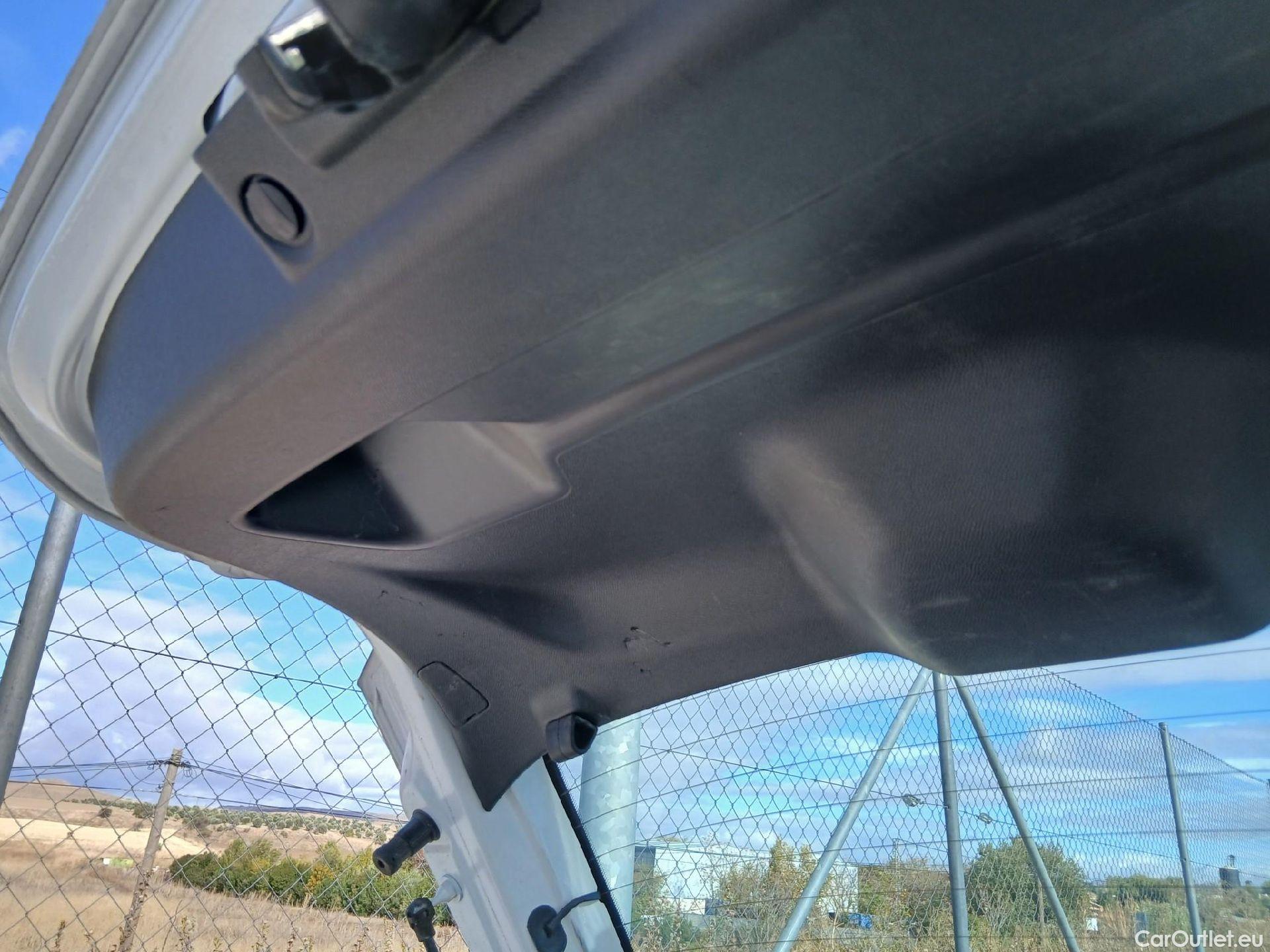  Opel  Corsa OPEL  / 2019 / 5P / berlina con portón 1.2T XHL 74kW (100CV) Elegance (CX) #7