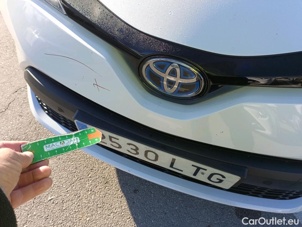  Toyota  C-HR TOYOTA  / 2019 / 5P / todoterreno 1.8 125H Advance #20