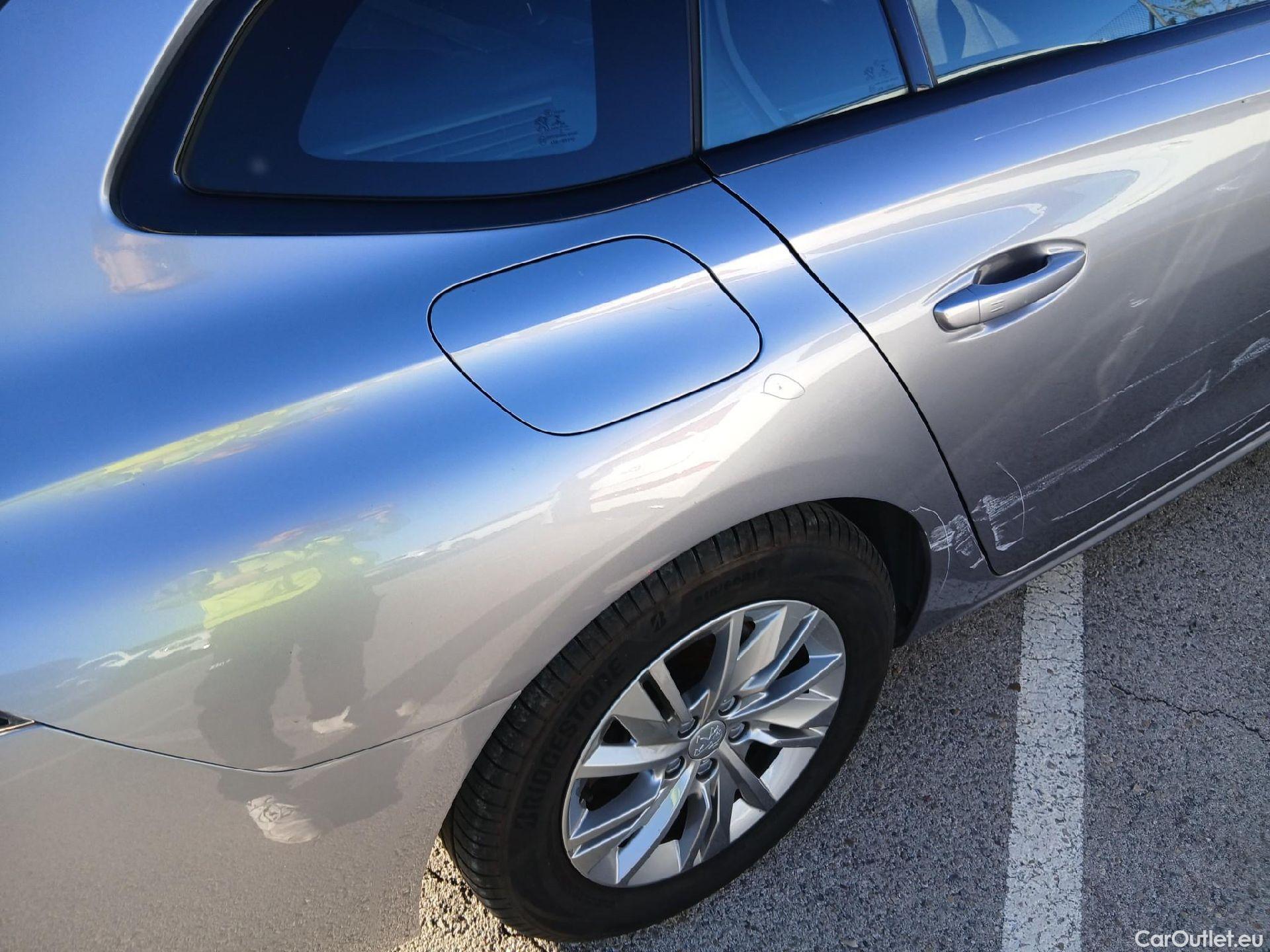  Peugeot  508 PEUGEOT  / 2018 / 5P / familiar SW Active Pack PureTech 130 S&S EAT8 #23