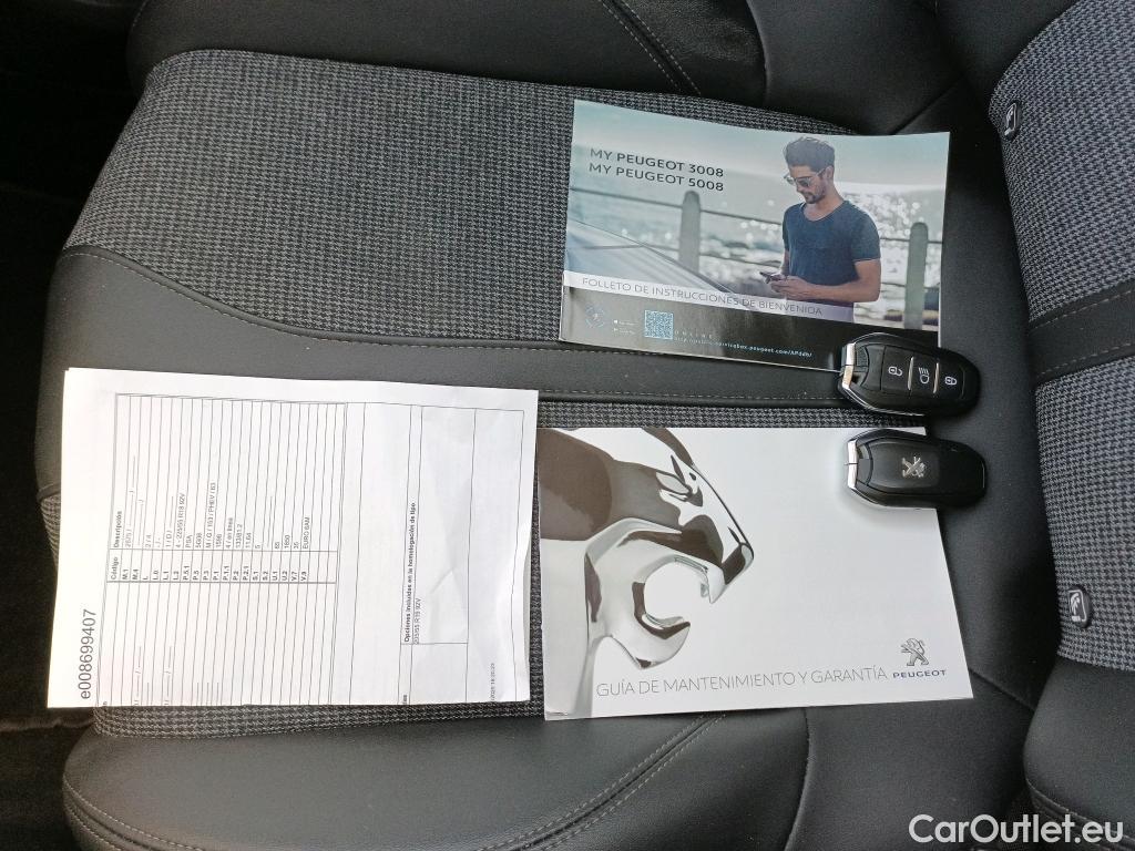  Peugeot  3008 PEUGEOT  Hybrid / 2016 / 5P / todoterreno 225 e-EAT8 Allure #24