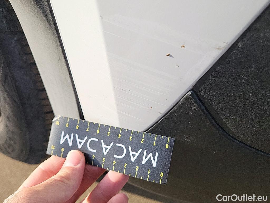  Peugeot  2008 PEUGEOT  / 2019 / 5P / todoterreno Active Pack BlueHDI 81kW (110CV) #12