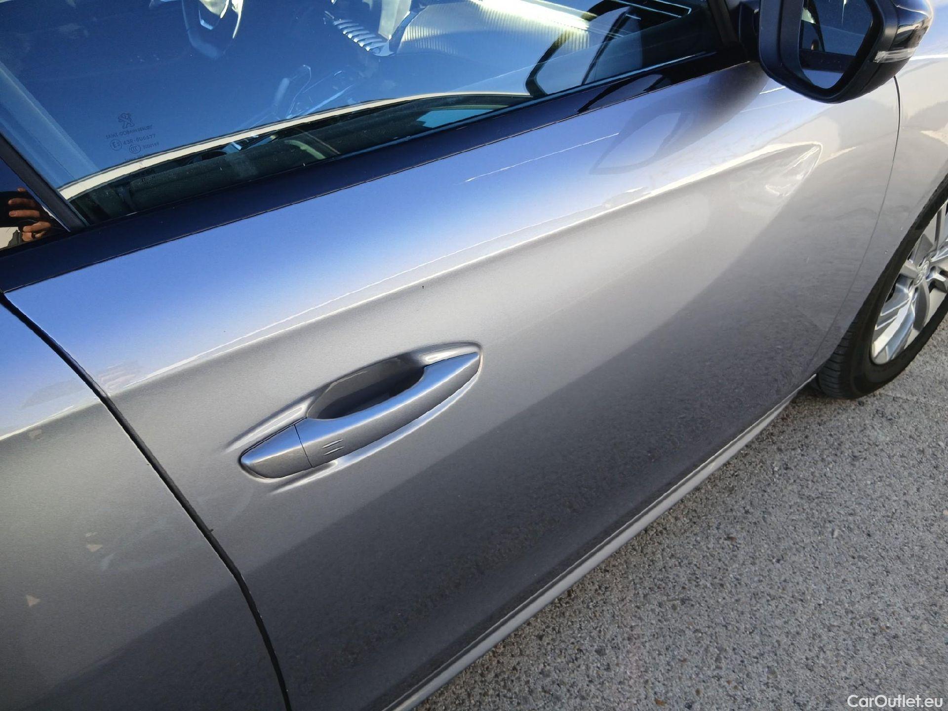  Peugeot  508 PEUGEOT  / 2018 / 5P / familiar SW Active Pack PureTech 130 S&S EAT8 #29