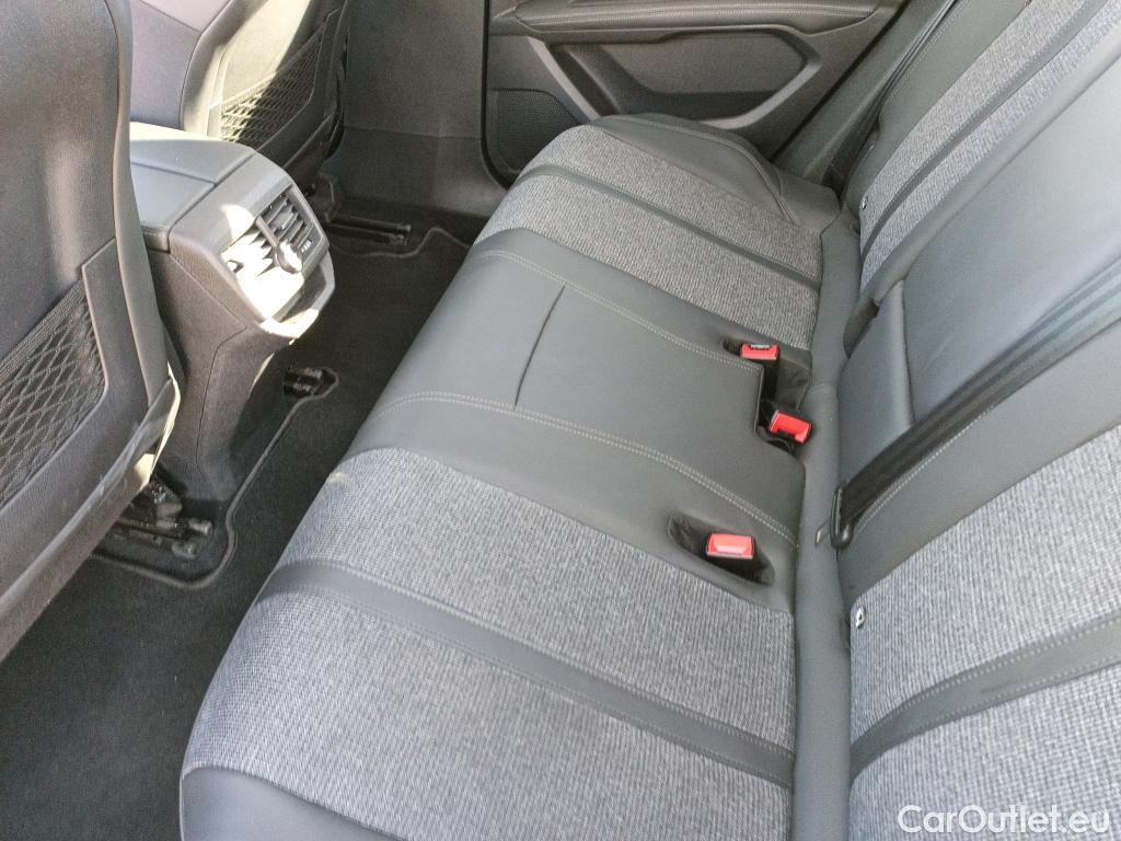  Peugeot  3008 PEUGEOT  Hybrid / 2016 / 5P / todoterreno 225 e-EAT8 Allure #37