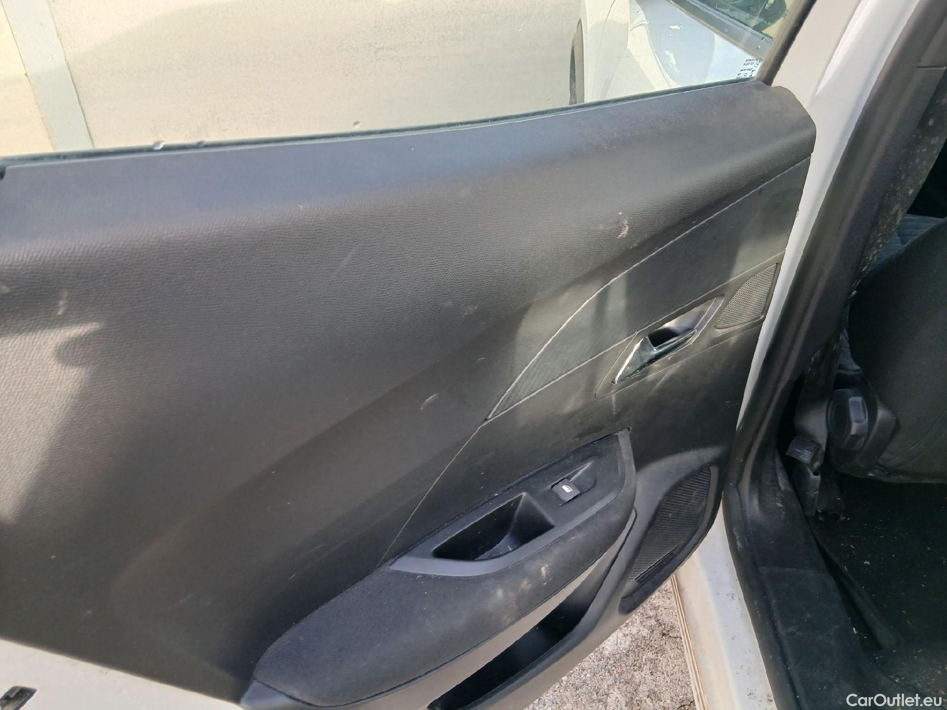  Peugeot  2008  Active Pack 1.5 HDi 110CV MT6 E6d #4