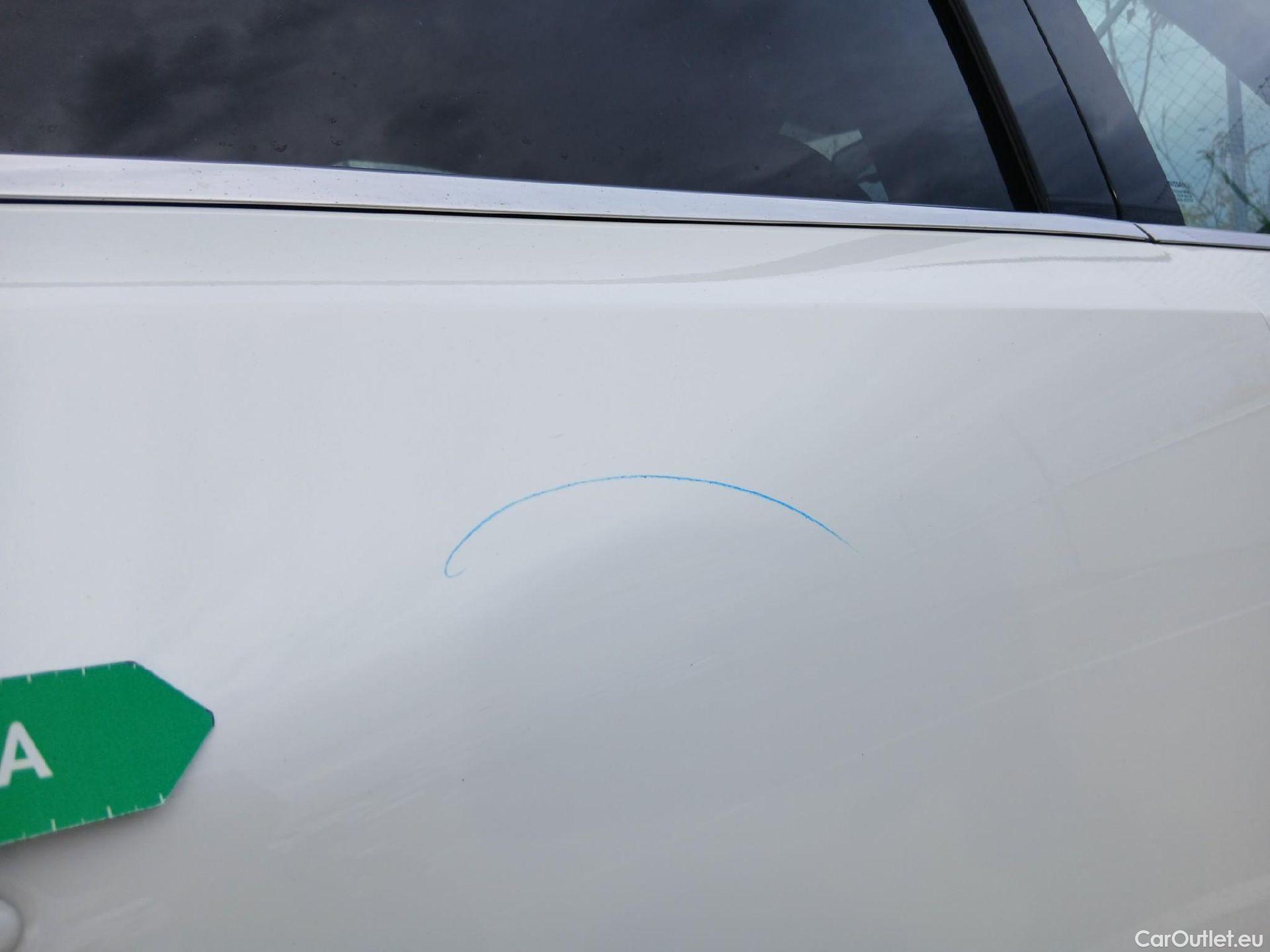  Nissan  Qashqai NISSAN  / 2021 / 5P / todoterreno DIG-T 103kW N-Connecta (Comfort Pack) #16