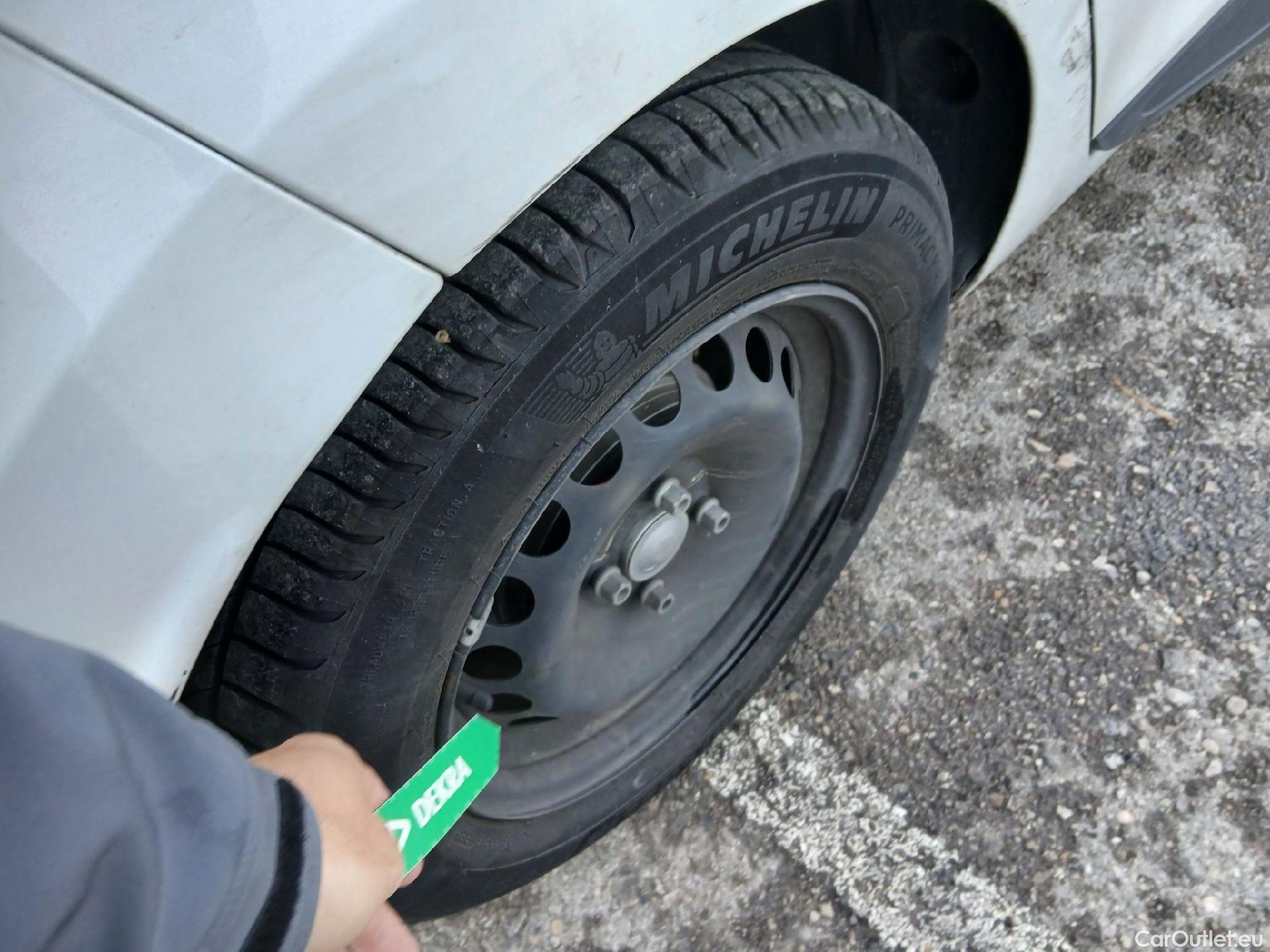  Renault  Clio  IV Business 1.5 dCi 90CV MT5 E6 #19