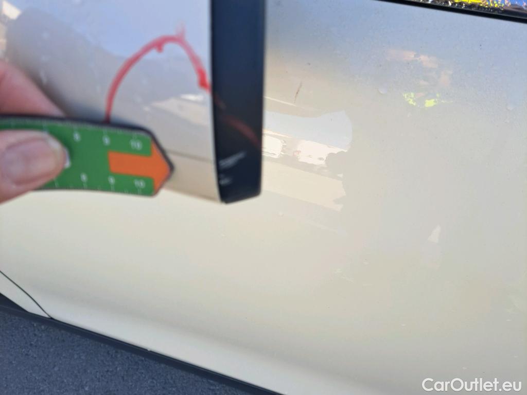  Mini  Cooper MINI MINI / 2014 / 5P / berlina con portón ONE 5 PUERTAS (CX) #40