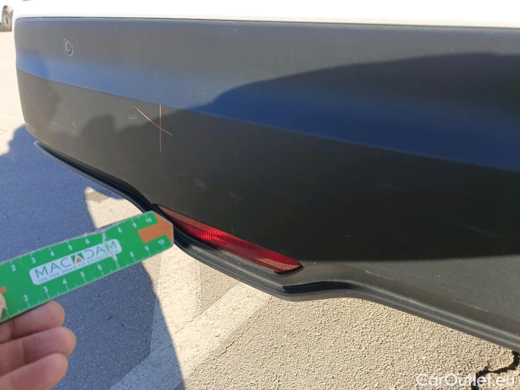  Toyota  C-HR TOYOTA  / 2019 / 5P / todoterreno 1.8 125H Advance #24