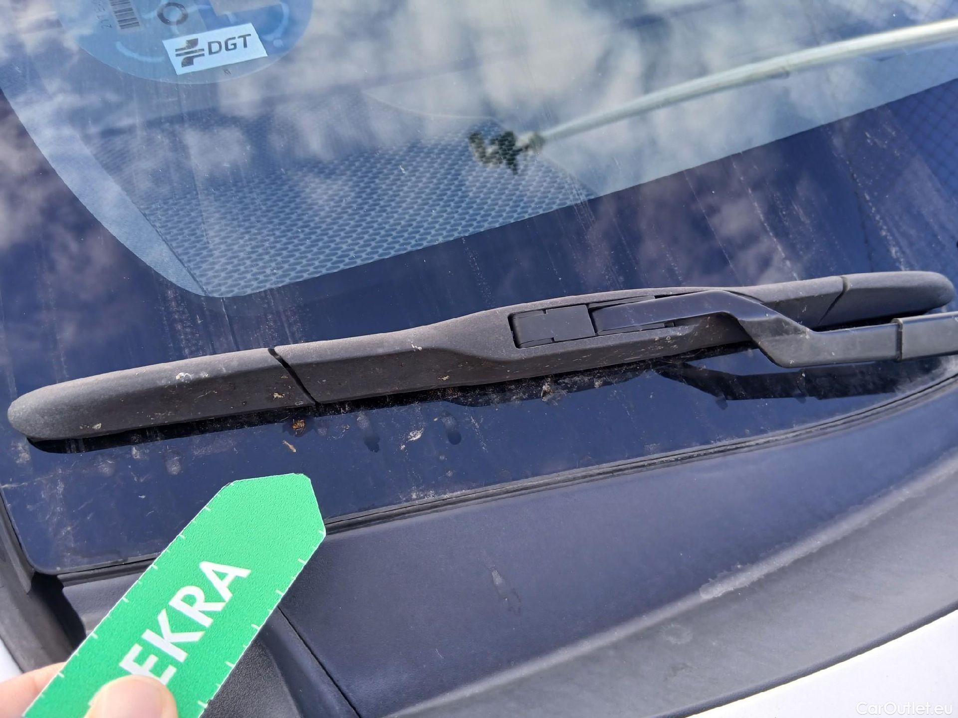  Toyota  Corolla TOYOTA  / 2019 / 5P / berlina con portón 1.8 125H BUSINESS PLUS E-CVT #4