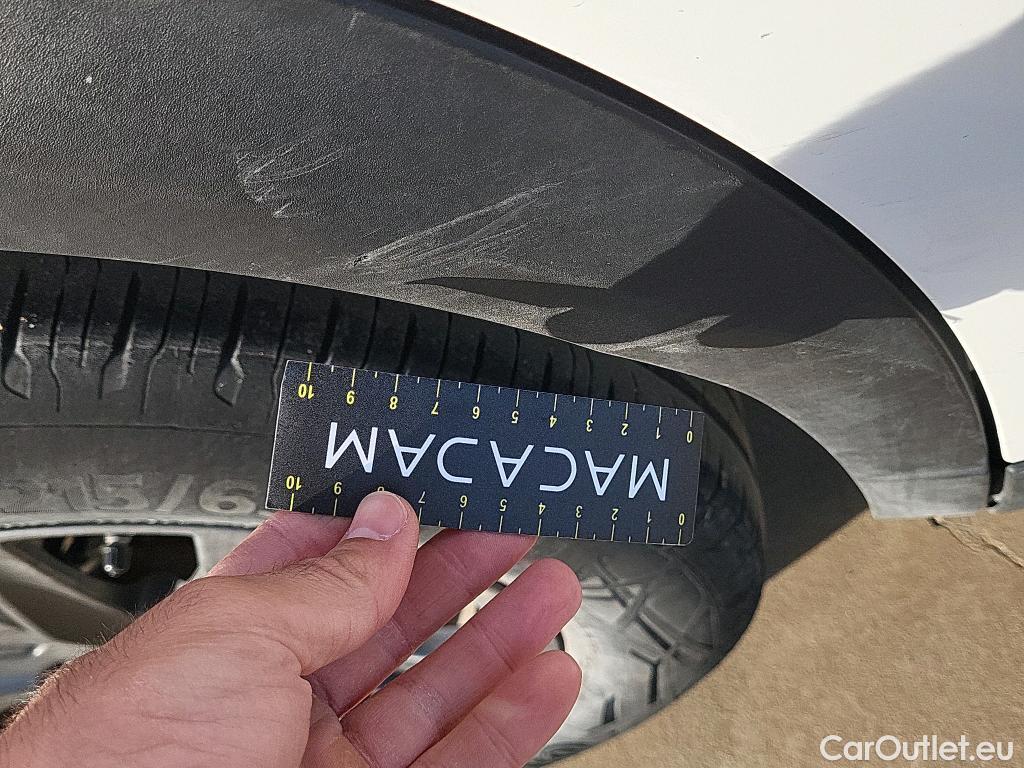  Peugeot  2008 PEUGEOT  / 2019 / 5P / todoterreno Active Pack BlueHDI 81kW (110CV) #22