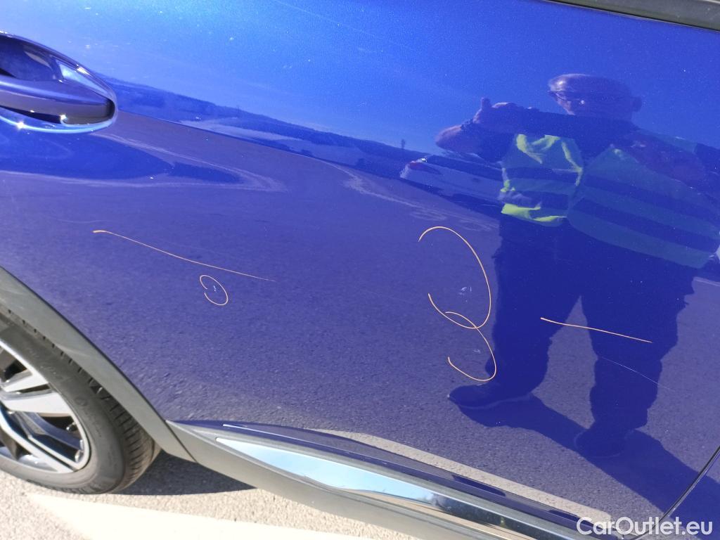  Peugeot  3008 PEUGEOT  Hybrid / 2016 / 5P / todoterreno 225 e-EAT8 Allure #15