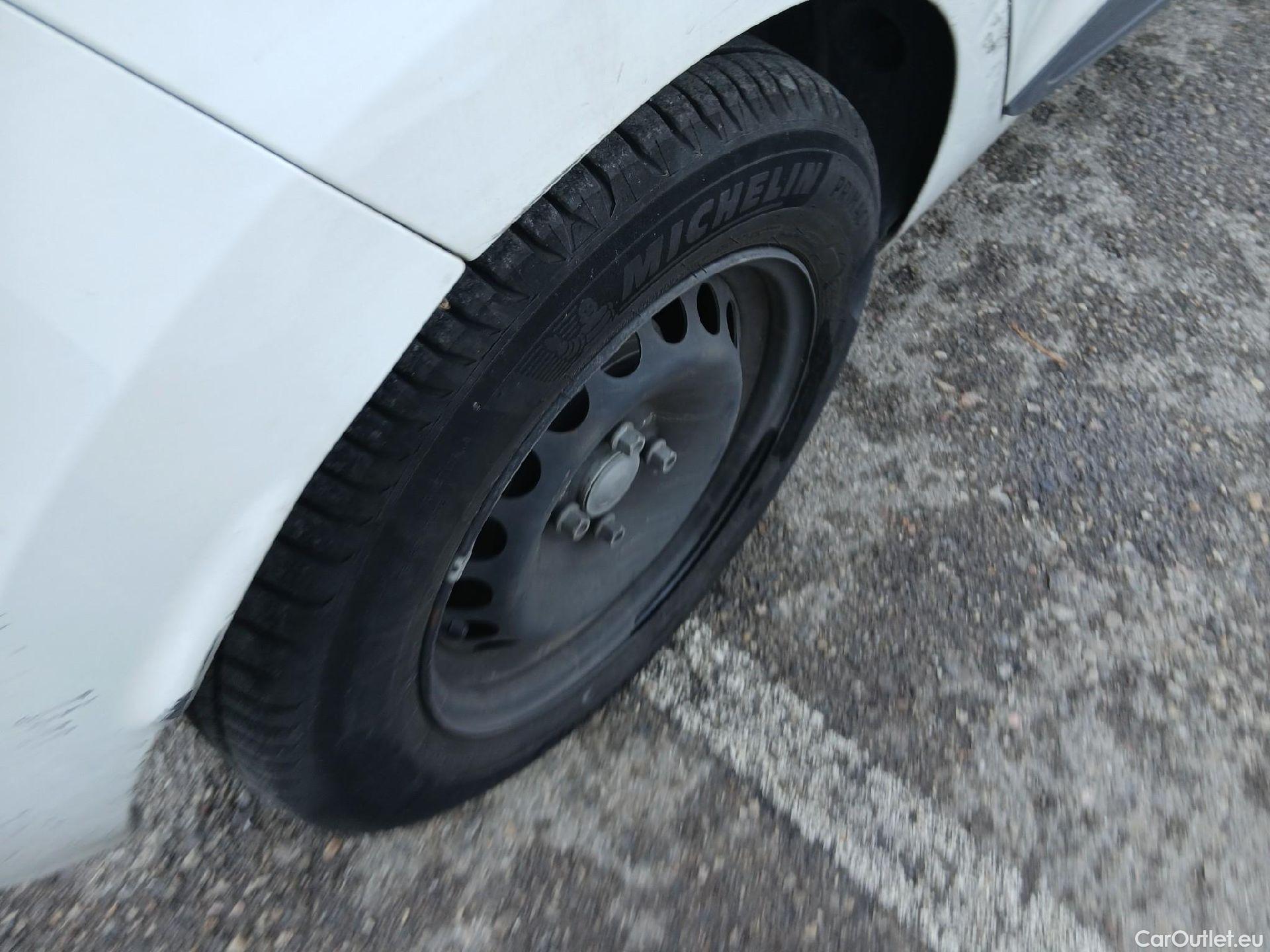  Renault  Clio  IV Business 1.5 dCi 90CV MT5 E6 #20