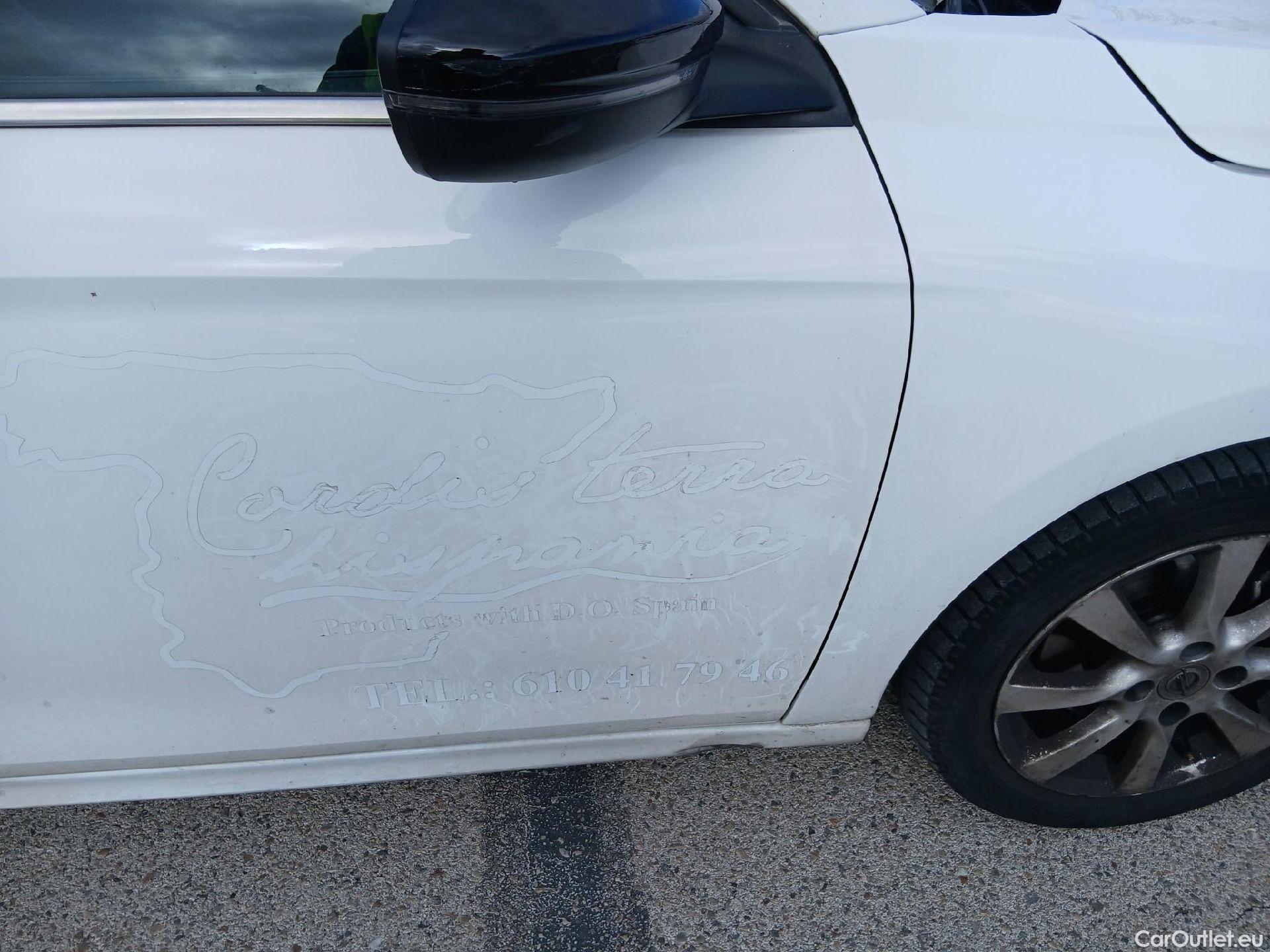  Opel  Corsa OPEL  / 2019 / 5P / berlina con portón 1.2T XHL 74kW (100CV) Elegance (CX) #50