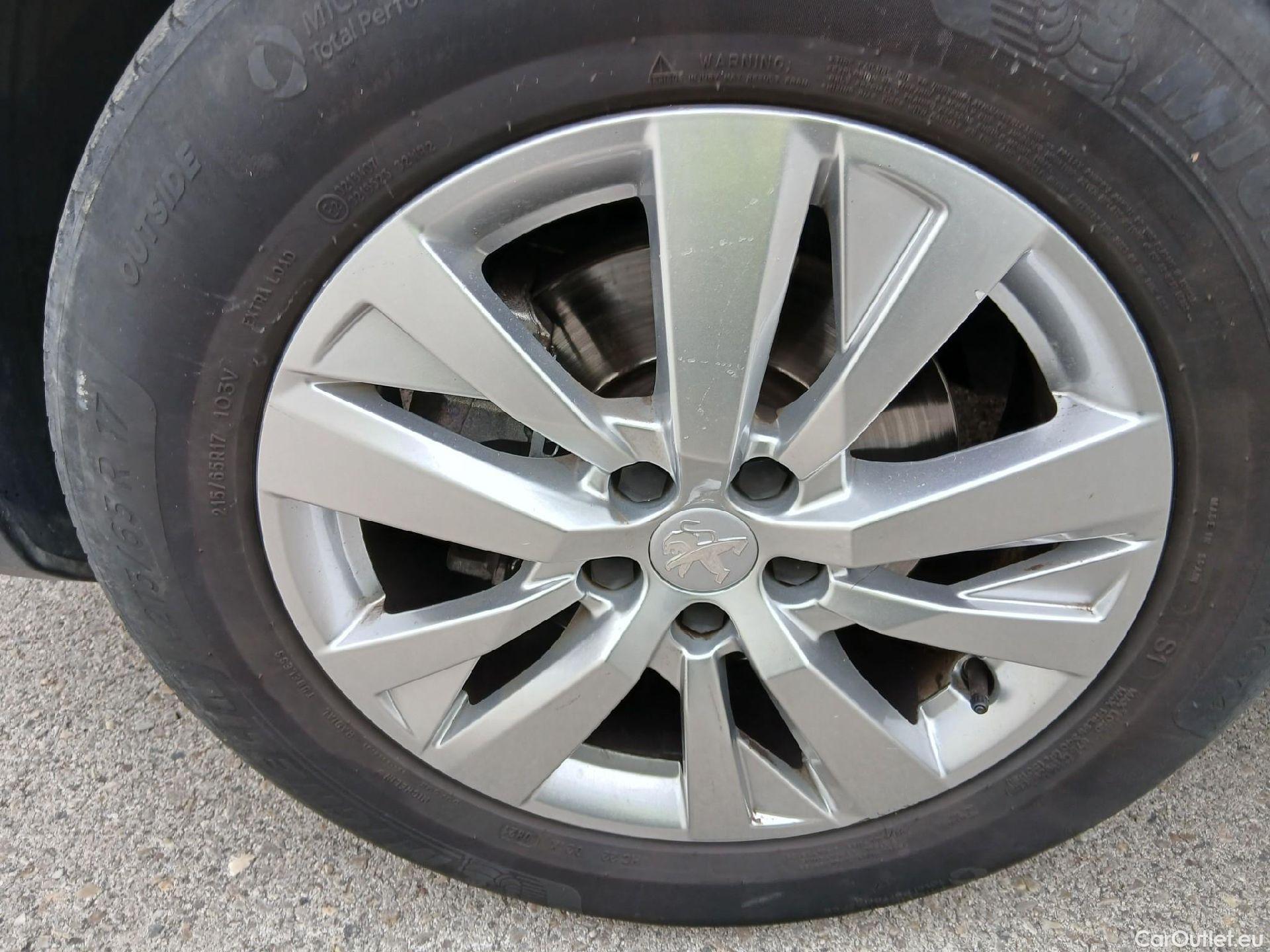  Peugeot  3008 PEUGEOT  / 2020 / 5P / todoterreno 1.5 BlueHDi 96kW (130CV) S&S Active Pack #10