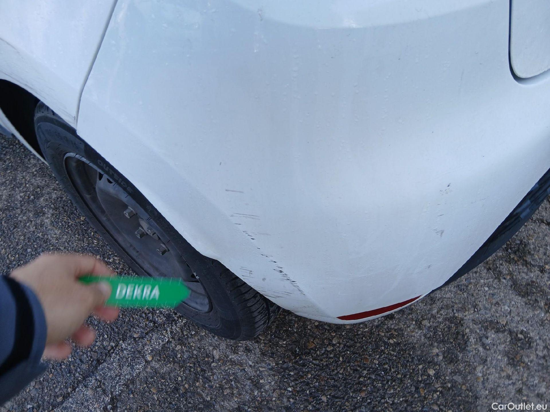  Renault  Clio  IV Business 1.5 dCi 90CV MT5 E6 #16