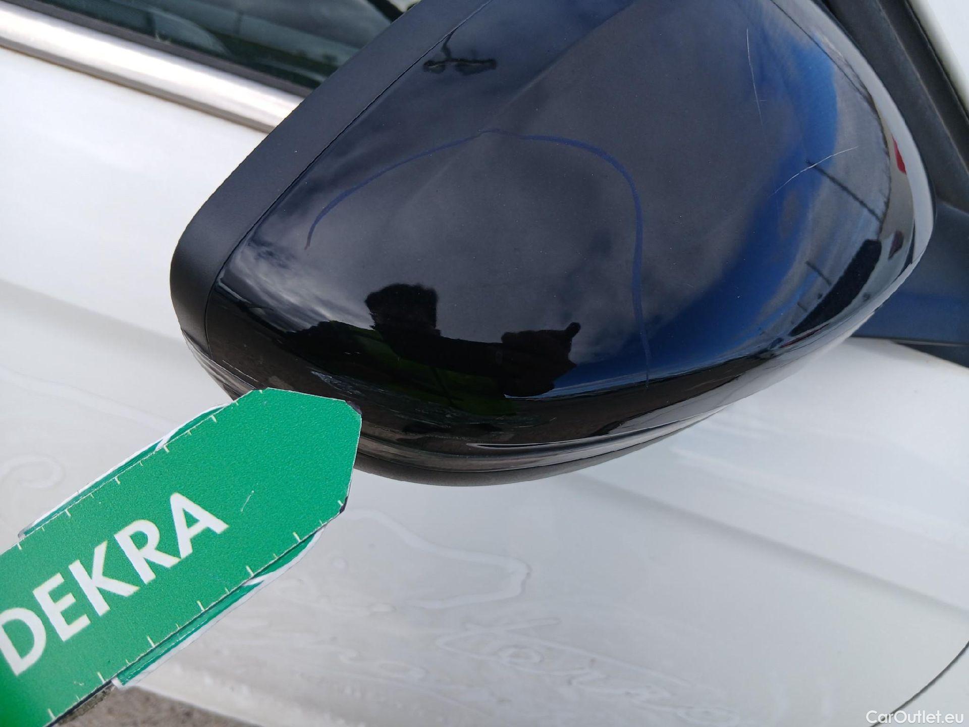  Opel  Corsa OPEL  / 2019 / 5P / berlina con portón 1.2T XHL 74kW (100CV) Elegance (CX) #51