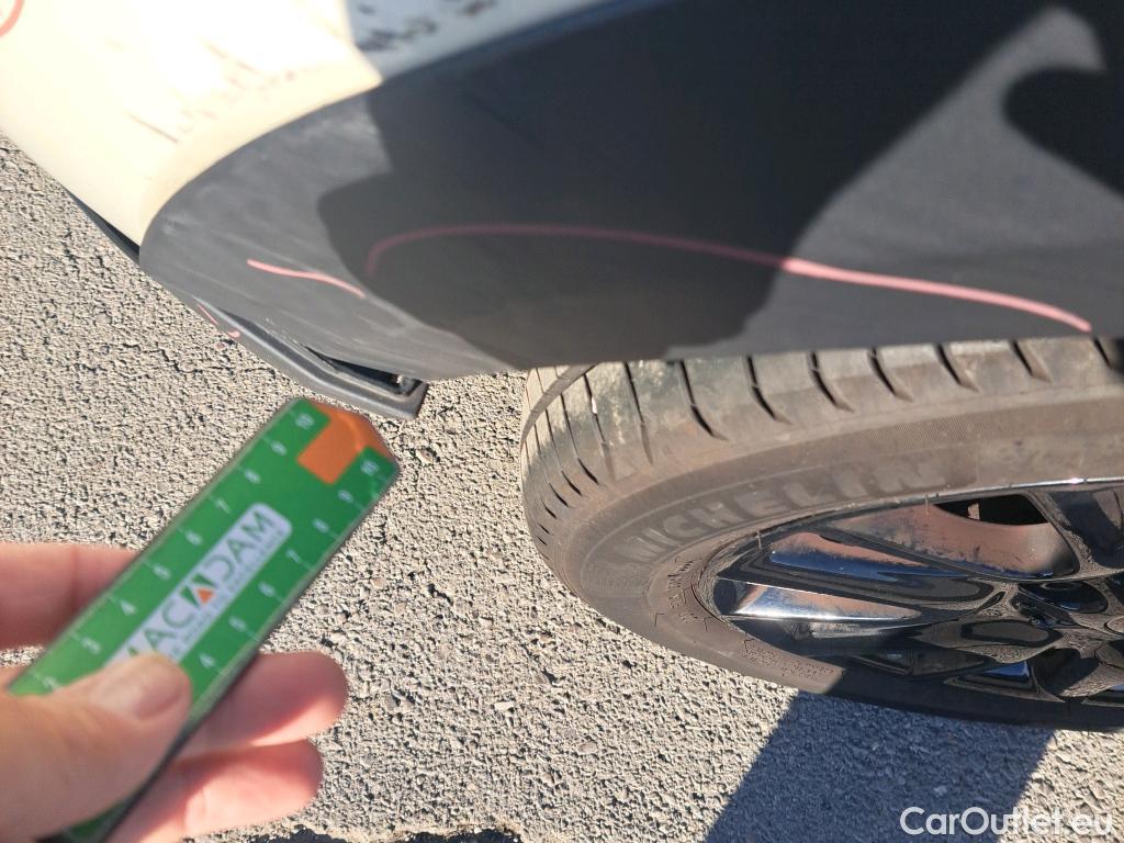  Mini  Cooper MINI MINI / 2014 / 5P / berlina con portón ONE 5 PUERTAS (CX) #34