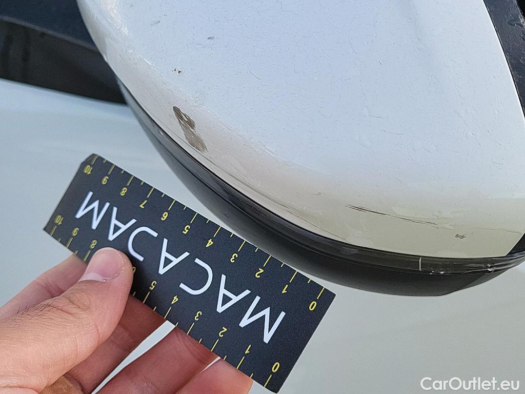  Peugeot  2008 PEUGEOT  / 2019 / 5P / todoterreno Active Pack BlueHDI 81kW (110CV) #20