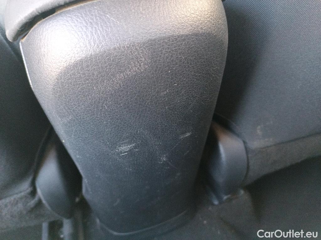  Toyota  C-HR TOYOTA  / 2019 / 5P / todoterreno 1.8 125H Advance #6