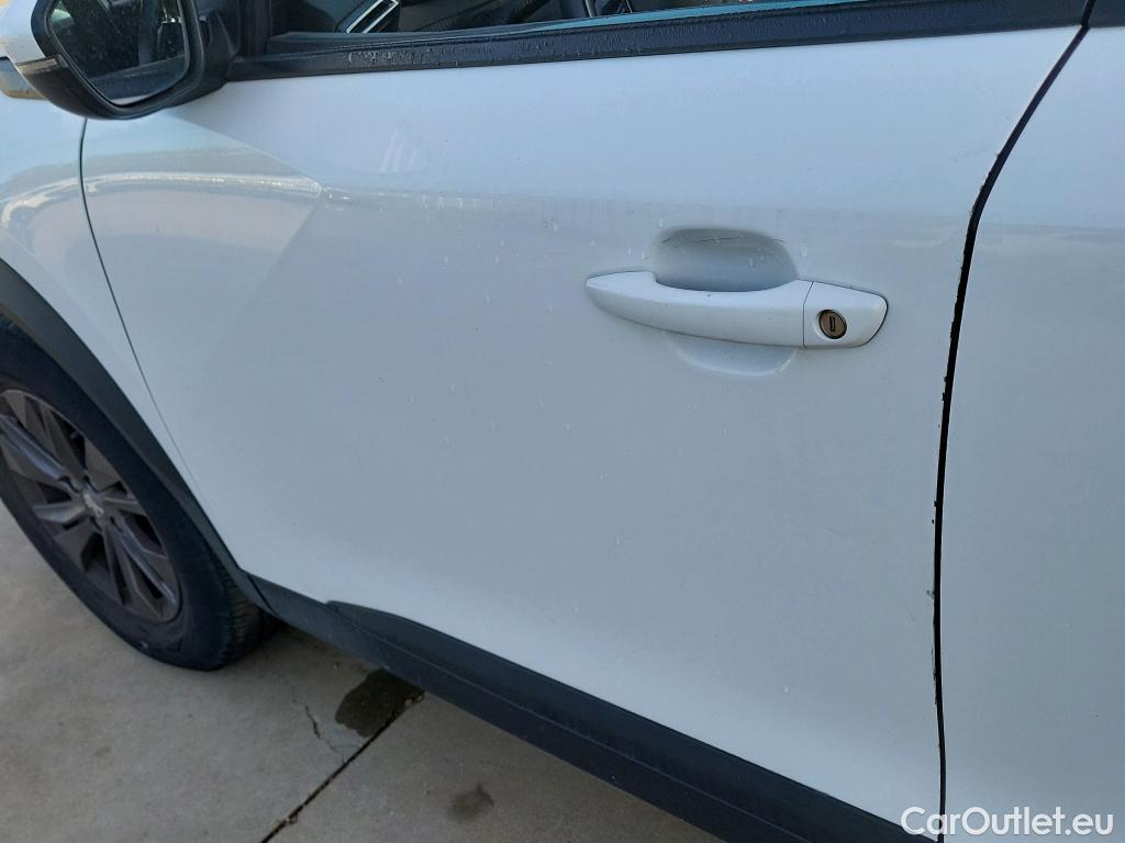  Peugeot  2008 PEUGEOT  / 2019 / 5P / todoterreno Active Pack BlueHDI 81kW (110CV) #3