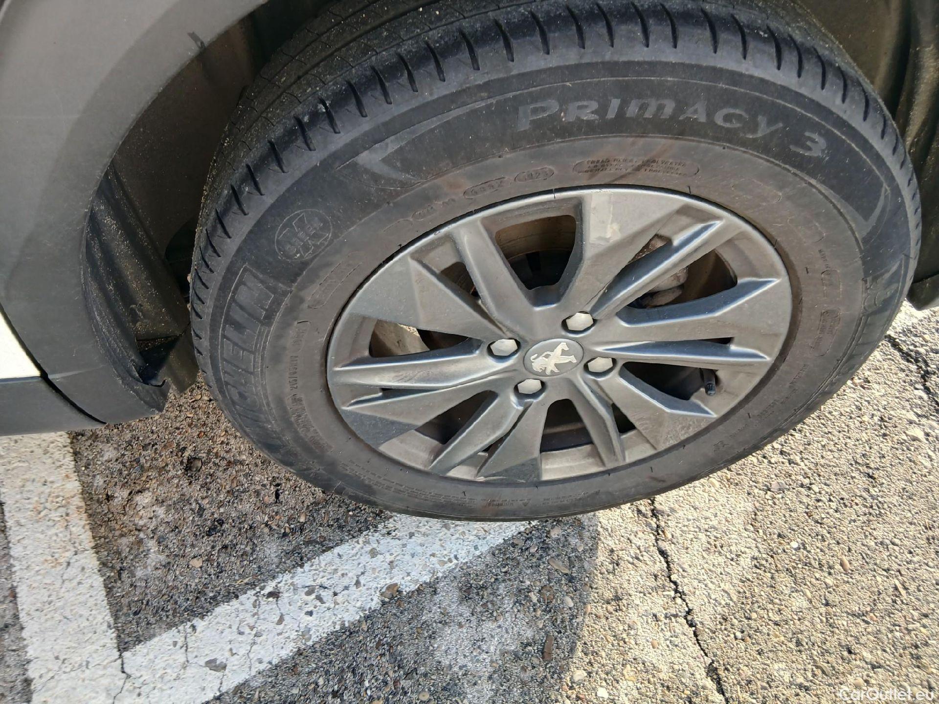  Peugeot  2008  Active Pack 1.5 HDi 110CV MT6 E6d #6