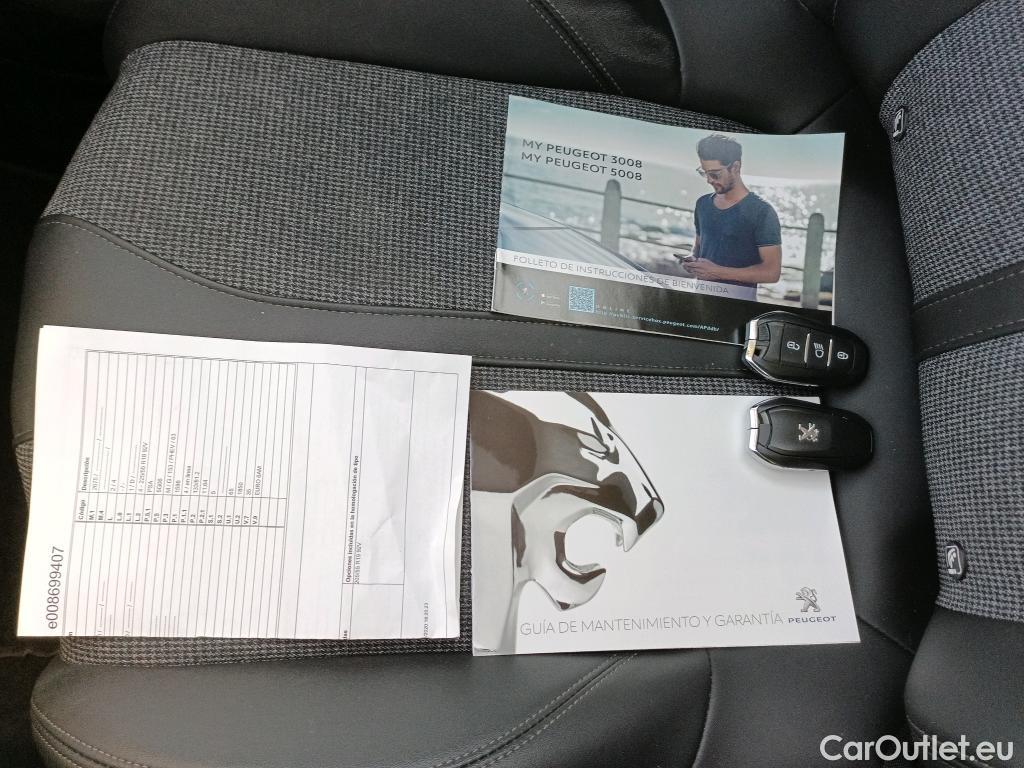  Peugeot  3008 PEUGEOT  Hybrid / 2016 / 5P / todoterreno 225 e-EAT8 Allure #23