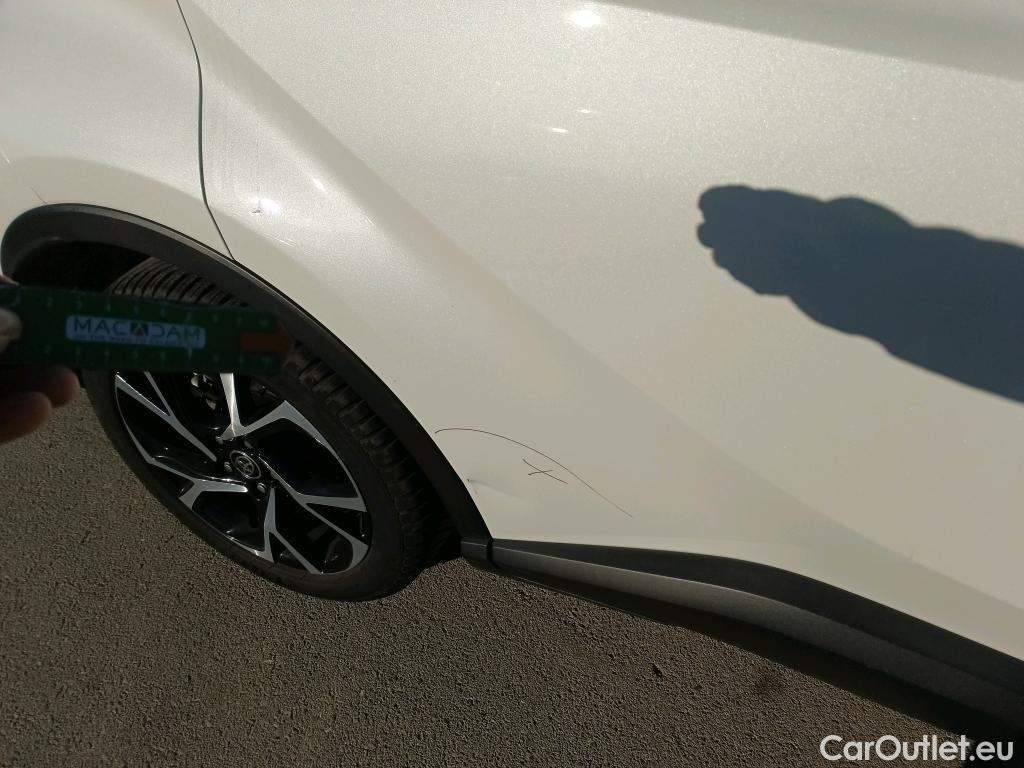  Toyota  C-HR TOYOTA  / 2019 / 5P / todoterreno 1.8 125H Advance #1