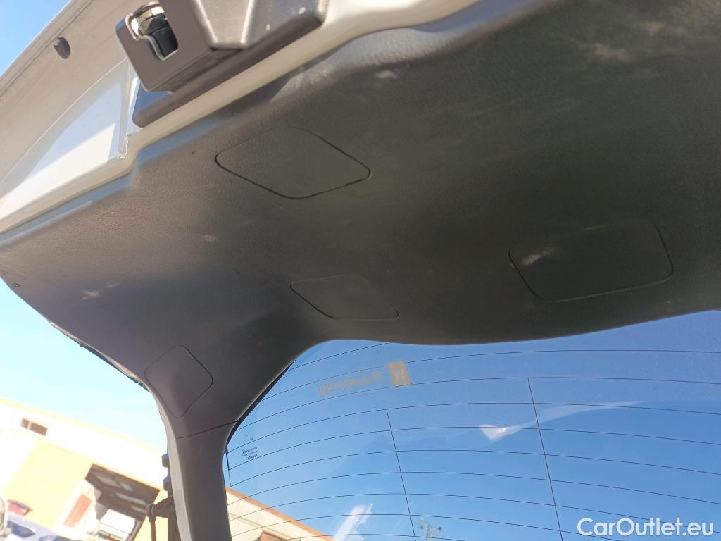  Toyota  C-HR TOYOTA  / 2019 / 5P / todoterreno 1.8 125H Advance #12