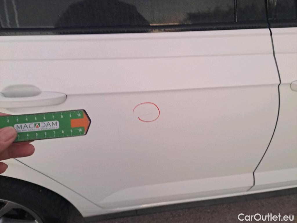  Volkswagen  Polo VOLKSWAGEN  / 2021 / 5P / berlina con portón R-Line 1.0 TSI 70kW (95CV) #3