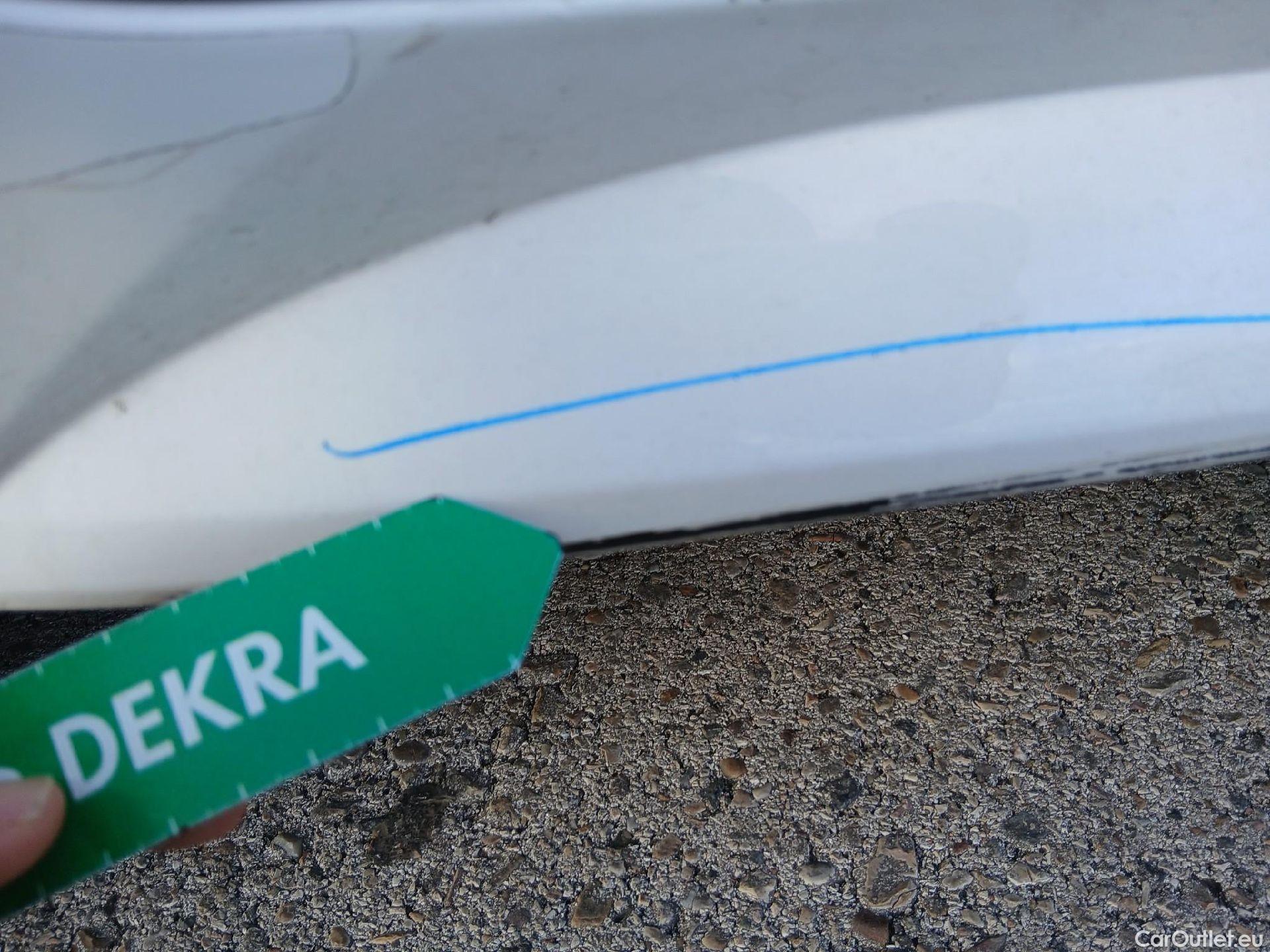  Toyota  Corolla TOYOTA  / 2019 / 5P / berlina con portón 1.8 125H BUSINESS PLUS E-CVT #37