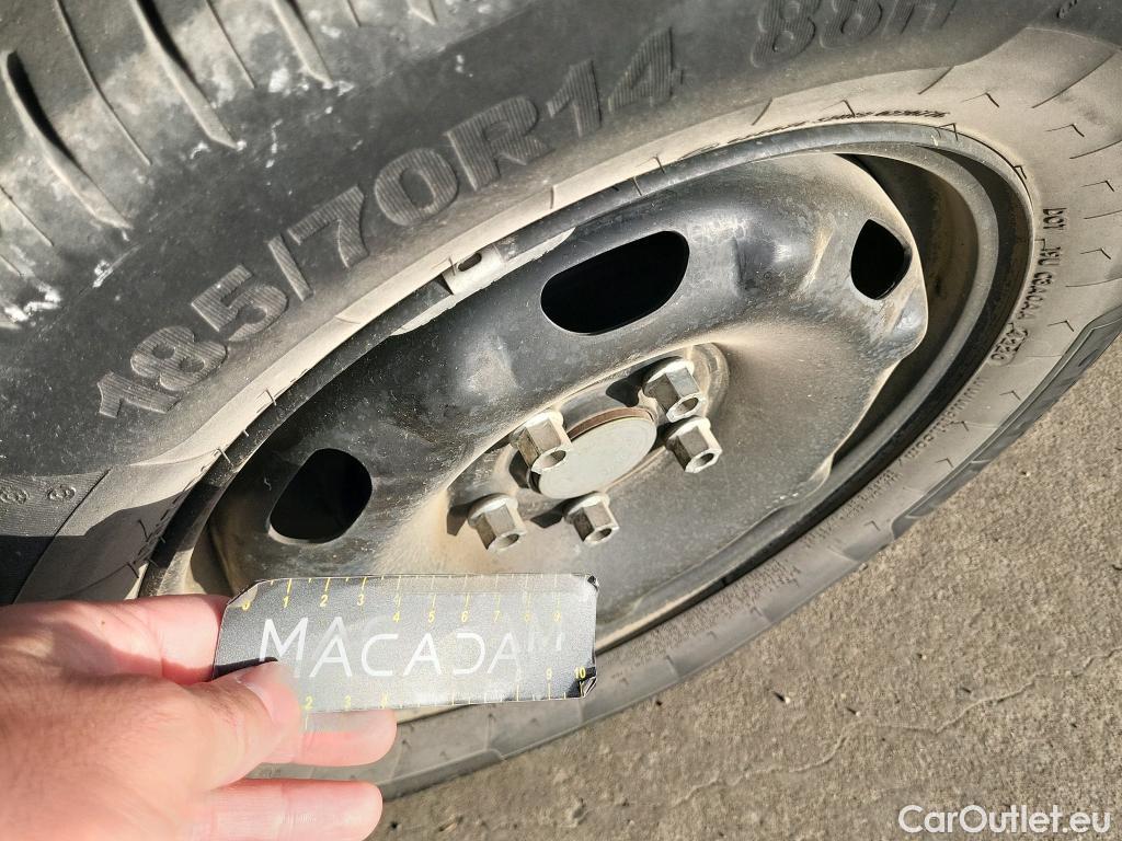  Volkswagen  Polo VOLKSWAGEN  / 2017 / 5P / berlina con portón Edition 1.0 59kW (80CV) #19